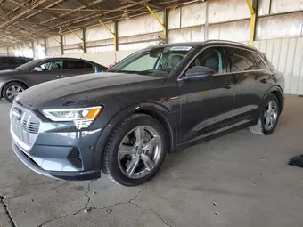 2019 Audi e-tron WA1VABGE6KB021355