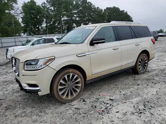 2018 Lincoln Navigator 5LMJJ2HT9JEL03142