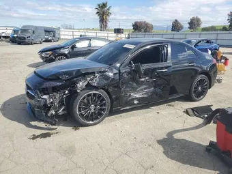 2019 Mercedes-Benz A-Class WDD3G4EB0KW025318