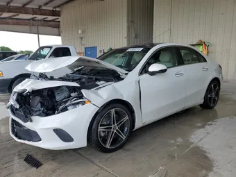 2022 Mercedes-Benz A-Class W1K3G4EB6NJ350332