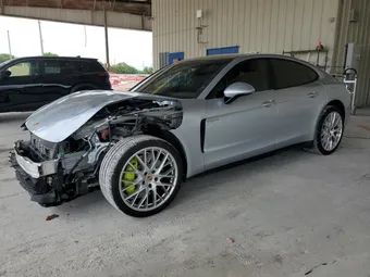 2018 Porsche Panamera WP0AE2A79JL129576