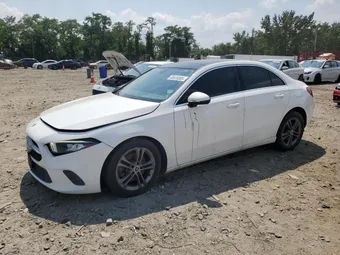 2020 Mercedes-Benz A-Class W1K3G4EB5LJ219261