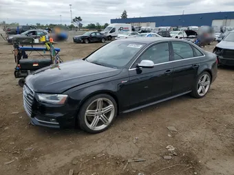 2015 Audi RS4 WAUBGAFL5FA004248