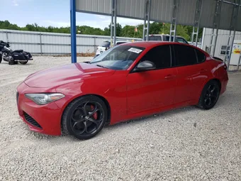 2019 Alfa Romeo Giulia ZARFAMAN8K7600015