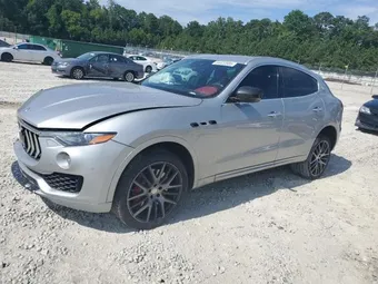 2017 Maserati Levante ZN661YUS7HX196845