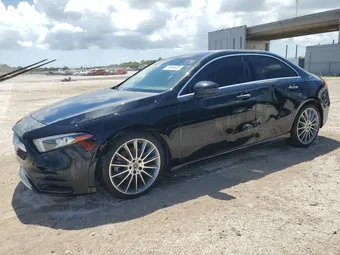 2021 Mercedes-Benz A-Class W1K3G4EB1MJ255417