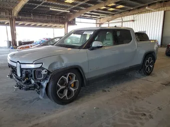 2022 Rivian R1T 7FCTGAAA4NN009391