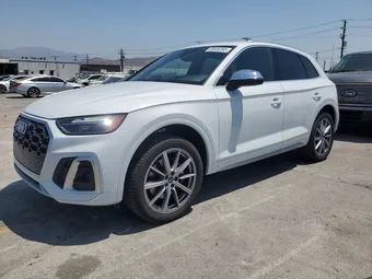 2024 Audi SQ5 WA1B4AFY2R2121012