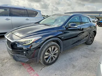 2018 Infiniti QX30 SJKCH5CR1JA057605