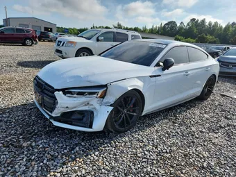 2019 Audi S5 WAUC4CF5XKA005710