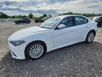 2022 Alfa Romeo Giulia ZARFANANXN7660310