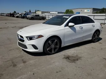 2019 Mercedes-Benz A-Class WDD3G4EB0KW021320