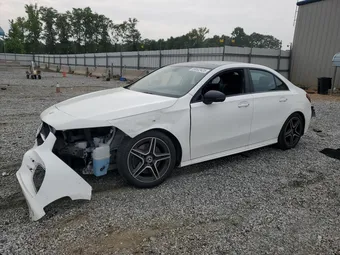 2019 Mercedes-Benz A-Class WDD3G4EB9KW022031