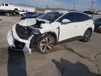 2023 Volkswagen ID.4 1V2CMPE8XPC055135