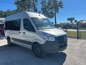 2024 Mercedes-Benz Sprinter W1Z4KFHYXRP710933