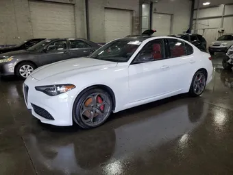 2020 Alfa Romeo Giulia ZARFANBNXL7637718