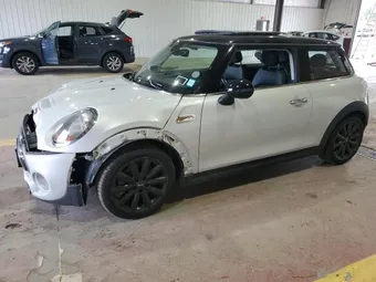 2018 Mini 3-Door WMWXP7C55J2A47895