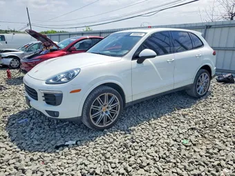 2017 Porsche Cayenne WP1AA2A24HKA81676