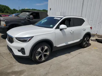 2024 Volvo XC40 YV4L12UE6R2214629