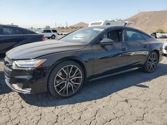 2021 Audi S7 WAUSFBF26MN040407
