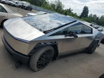 2024 Tesla Cybertruck 7G2CEHEE5RA026622