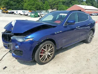 2017 Maserati Levante ZN661YUS3HX230568
