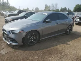 2019 Mercedes-Benz A-Class WDD3G4FB9KW006815