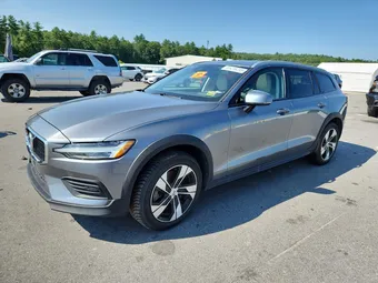 2020 Volvo V60 YV4102WK5L1042328