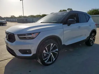 2019 Volvo XC40 YV4162UM3K2120035