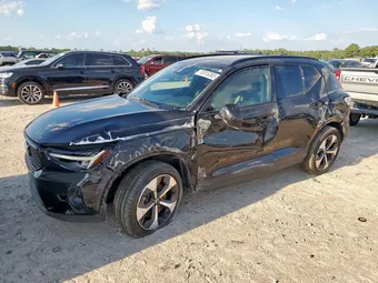 2024 Volvo XC40 YV4L12UK4R2285656