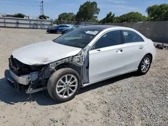2020 Mercedes-Benz A-Class WDD3G4EB5LW038728