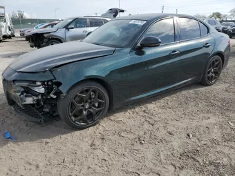 2021 Alfa Romeo Giulia ZARFAMAN0M7647476