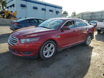 2016 Ford Taurus 1FAHP2E8XGG138984