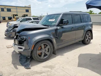 2024 Land Rover Defender SALEJ7EU7R2288102