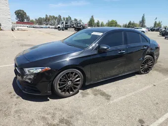 2019 Mercedes-Benz A-Class WDD3G4EB8KW022814