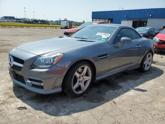 2016 Mercedes-Benz SLK-Class WDDPK3JA6GF121176