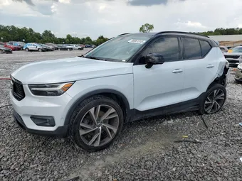 2021 Volvo XC40 YV4162UM2M2427912