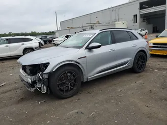 2022 Audi e-tron WA1AAAGE2NB047044