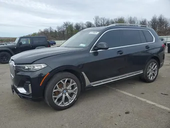 2020 BMW X7 5UXCW2C09L9C24677