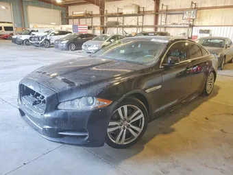 2015 Jaguar XJ-Series SAJWJ1CDXF8V85631