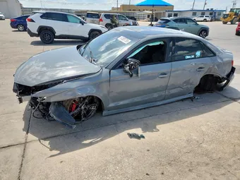 2018 Audi RS3 WUABWGFFXJ1908112