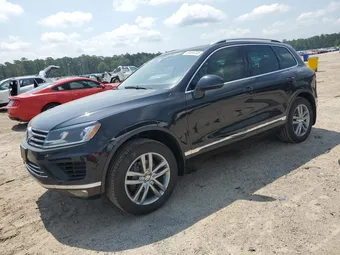 2015 Volkswagen Touareg WVGEP9BP5FD005207