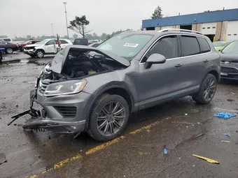 2016 Volkswagen Touareg WVGEP9BP4GD001263