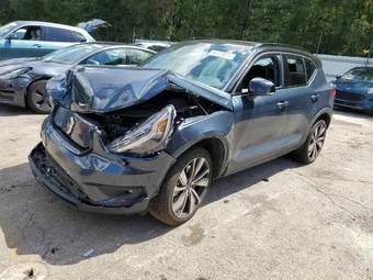 2022 Volvo XC40 YV4ED3UR9N2712682