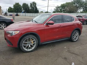 2018 Alfa Romeo Stelvio ZASFAKBN5J7C02828