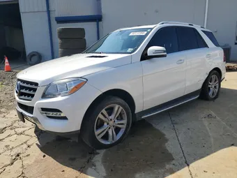 2015 Mercedes-Benz M-Class 4JGDA5HB3FA569389