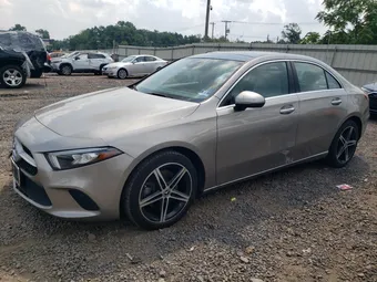 2019 Mercedes-Benz A-Class WDD3G4FB9KW002876