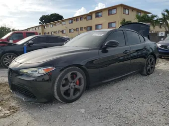 2018 Alfa Romeo Giulia ZARFAEBN6J7566885
