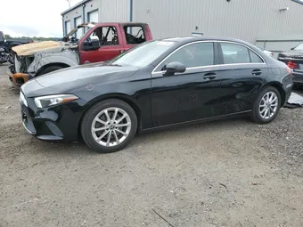 2020 Mercedes-Benz A-Class W1K3G4FB1LJ199072