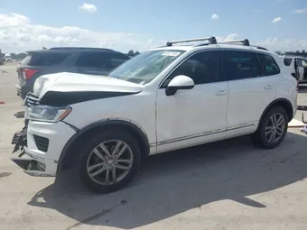 2016 Volkswagen Touareg WVGEP9BP9GD000917